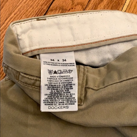 Dockers 34x34 Tan Khakis - Picture 3 of 3